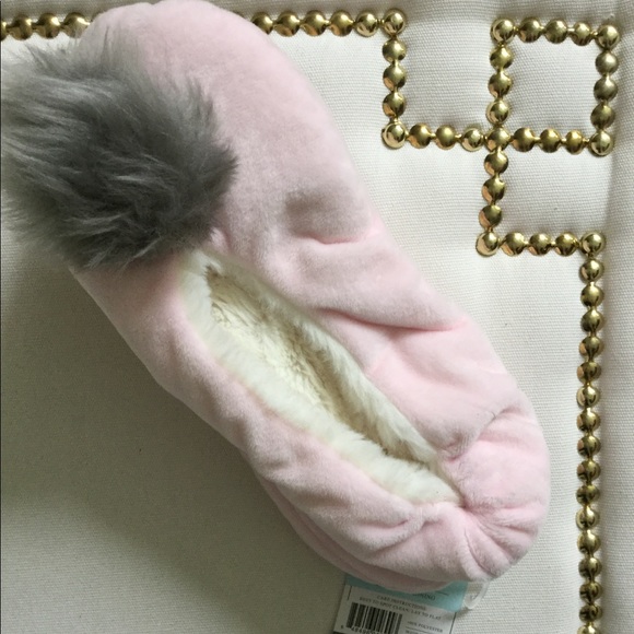 💗Macy’s Velvet Touch Slippers💗 - Picture 5 of 5